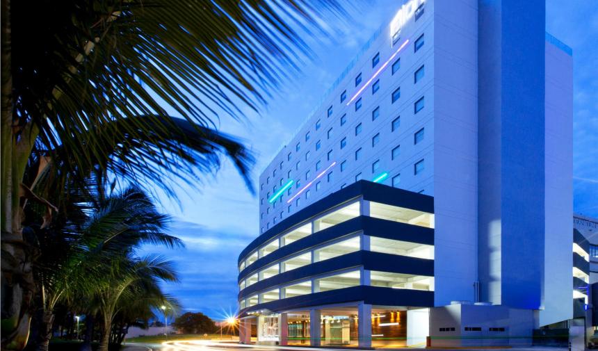 exterior of the Aloft spring break hotel in cancun