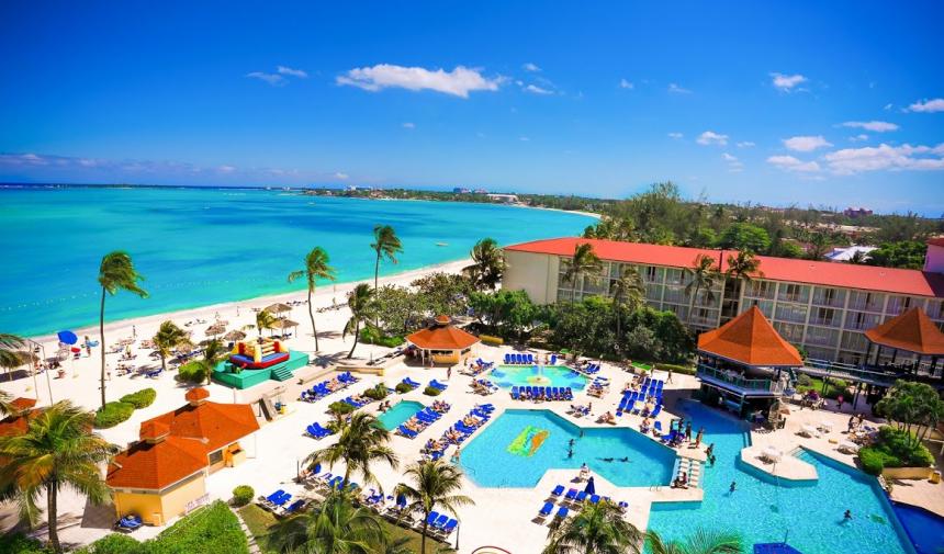 Bahamas spring break pool